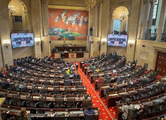 Comité retira propuesta de Asamblea Nacional Constituyente, con el fin de sumarse a un acuerdo nacional por la vida 