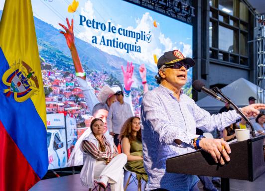 Presidente Petro acudirá a la CPI si la Fiscalía no actúa