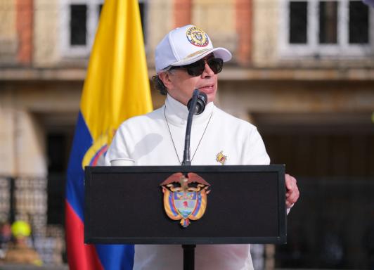 Testigos digitales: presidente Petro pide fortalecer la vigilancia ante presuntas irregularidades en formularios E-14