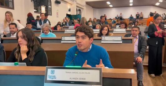 Esto dijo el alcalde Galán sobre el asalto que sufrió el concejal Julián Triana