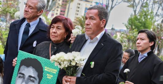 Después de 16 años de búsqueda, el cuerpo de Óscar Alexánder Morales fue entregado a su familia