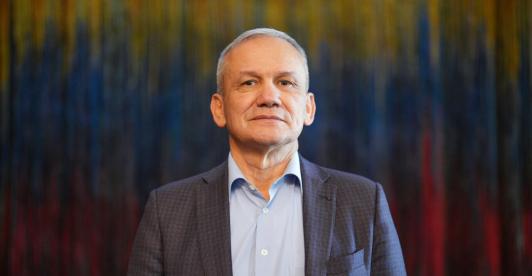Carlos Ramón González renuncia como director de la Inteligencia Nacional