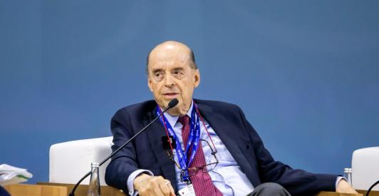 Álvaro Leyva denuncia persecución política y exige el fin de su proceso por pasaportes