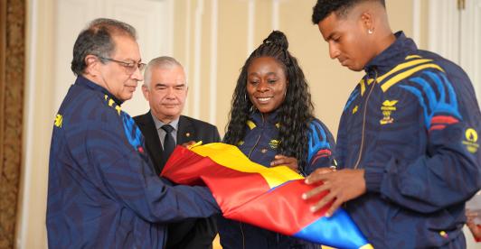 Petro y delegación colombiana