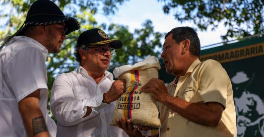 Presidente Petro anuncian nuevas obras de infraestructura para promover la reconciliación en el Aro