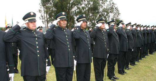 Oficiales de la Policía Nacional