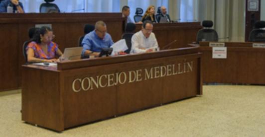 Concejo de Medellín en debate de venta de Tigo UNE. / Foto: Concejo de Medellín.