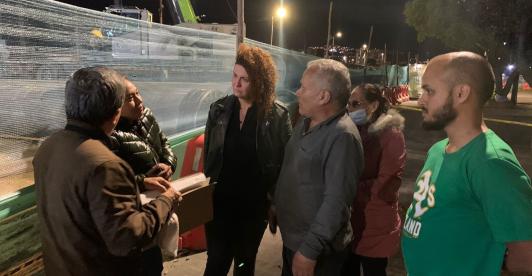 Concejala denuncia incumplimientos en obras Av. Primero de Mayo que afectan a residentes de la zona