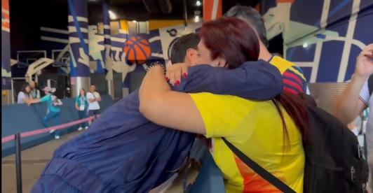 Encuentro entre Ángel Barajas y su madre