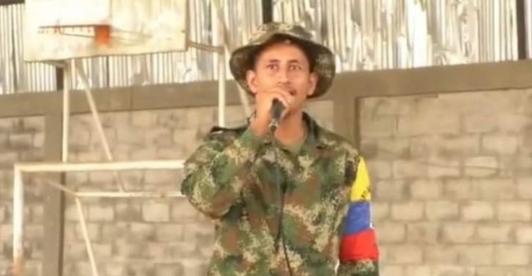 Alias 'Giovanny' tras ataque con drones en Argelia, Cauca. / Foto: Redes Sociales.