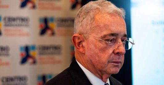 Continua proceso contra Álvaro Uribe: Tribunal de Bogotá niega la nulidad del proceso