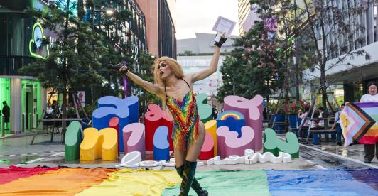 Comunicad LGBTIQ festeja la aprobación del matrimonio igualitario en Tailandia