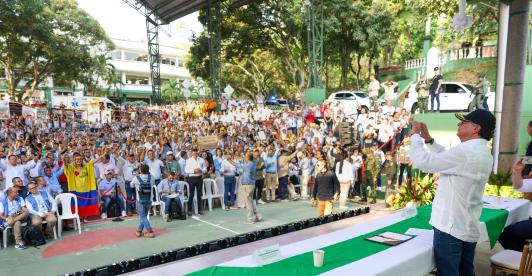 Presidente Gustavo Petro durante su gira "Salvemos la selva, conservar paga", en Florencia, Caquetá.