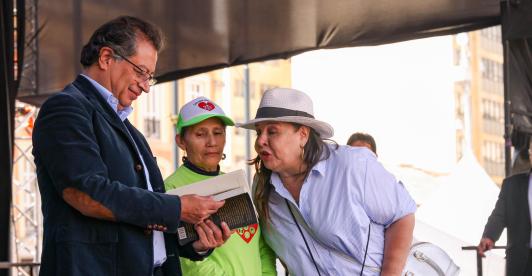 “Aquí no hay presiones, lo que hay es la voz del pueblo”: presidente Petro en la marcha del 19 de septiembre