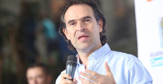 Exfiscal Montealegre solicita investigar posibles nexos de Federico Gutiérrez con la Oficina de Envigado