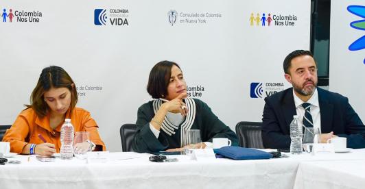 Colombia crea mesa de donantes para impulsar transición climática