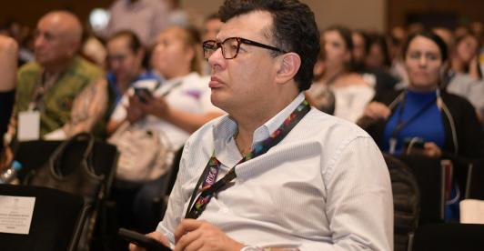 Gerente de RTVC, Hollman Morris, en Congreso de Medios Alternativos