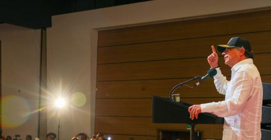 Presidente Petro durante el Encuentro Nacional "Uniendo Voces"