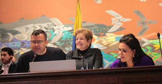 Ministra de Trabajo, Gloria Inés Ramírez, en debate por Reforma Laboral.