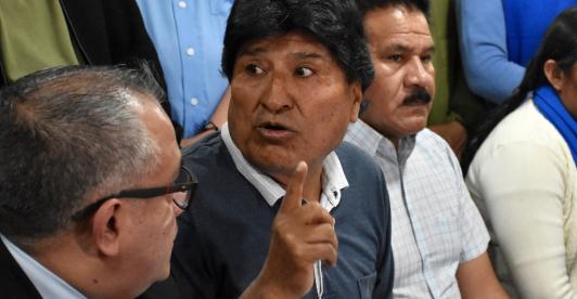 Evo Morales se desempeñó como presidente de Bolivia desde el 22 de enero de 2006 hasta el 10 de noviembre de 2019.