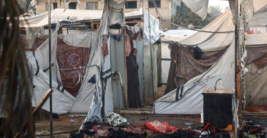 Un ataque israelí al hospital Al-Aqsa en Gaza dejó al menos 4 muertos y decenas de heridos