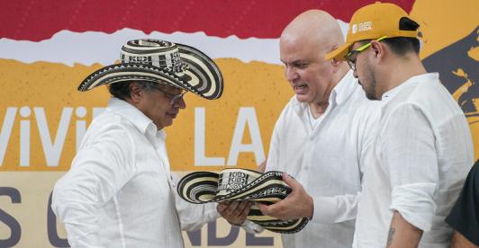 Petro y Salvatore Mancuso