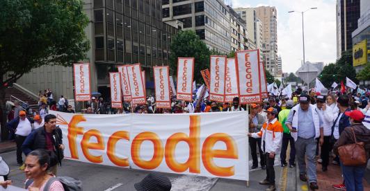 Fecode convoca jornada nacional de movilizaciones en apoyo al presidente Petro