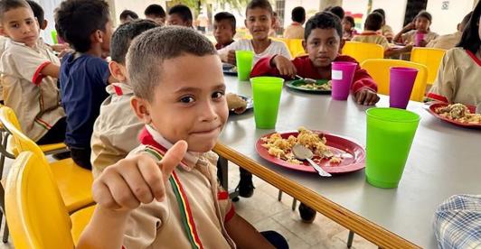 577 mil canastas alimentarias para niños en receso escolar