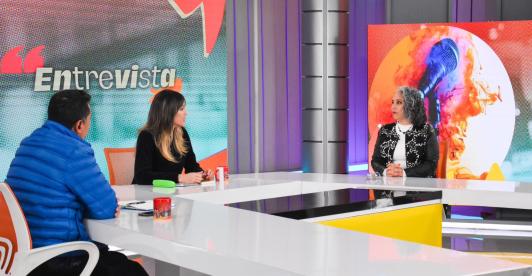María José Pizarro en El Calentao hablando sobre el escándalo de agua en Bogotá