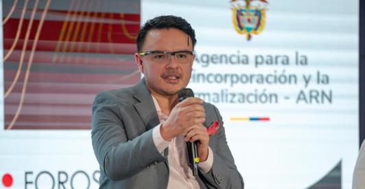 Entrega de tierras a firmantes de paz. / Foto: X harmanfelipe.