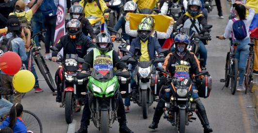 Nueva ley que prohíbe inmovilizar motos por infracciones menores. / Foto: AFP.