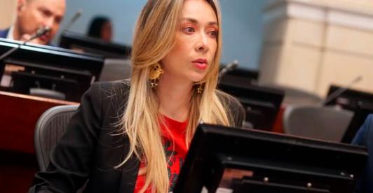 Presidente Petro cuestiona decisión de Katherine Miranda de apartarse de investigaciones en su contra