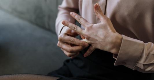 Colombia aprobaría el divorcio unilateral o 'exprés': ¿qué cambiaría con la nueva ley?