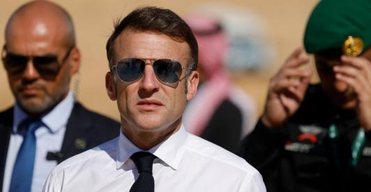 Macron promete anunciar primer ministro en los próximos días y descarta renunciar