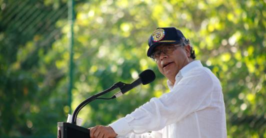 Petro critica al Centro Democrático por Ley de Financiamiento