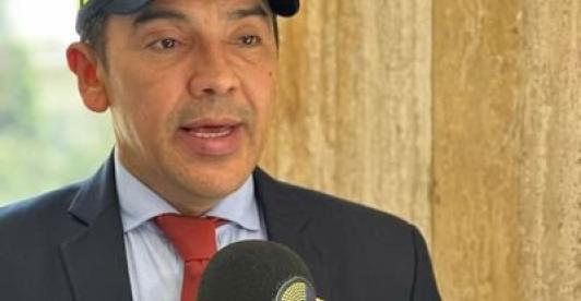 Fiscalía pide a la Corte investigar al senador José Vicente Carreño