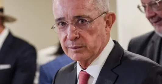 Se aplaza juicio oral contra el expresidente Álvaro Uribe