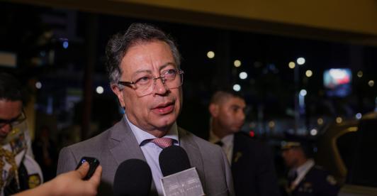 Presiente Petro califica como “una  arremetida mafiosa y nazi” intento de envenenamiento a la MinComercio Cielo Rusinque