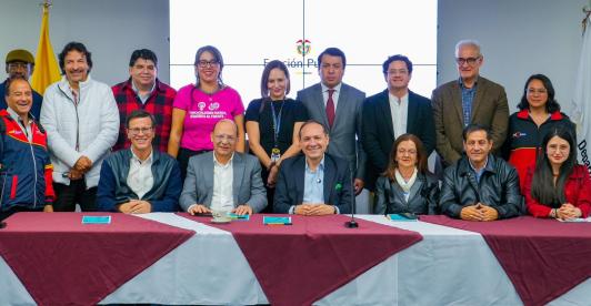 Trabajadores estatales tendrán aumento salarial del 7 % en 2025 y del IPC +1,9 % en 2026