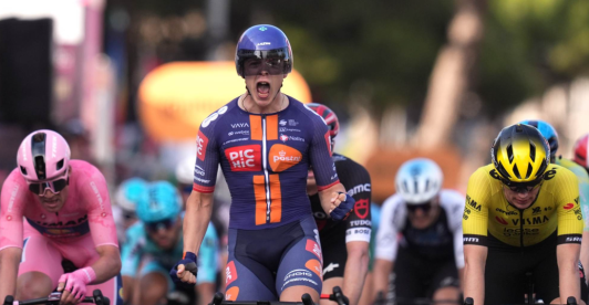 Sorpresa en el Giro: triunfo de van Uden en la cuarta etapa