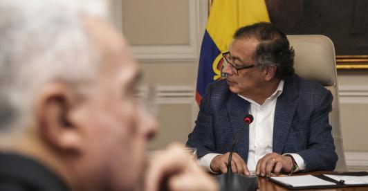 Presidente Gustavo Petro y expresidente Álvaro Uribe