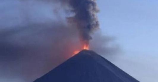 Erupción de volcán en Rusia. / Foto: Sputnik.