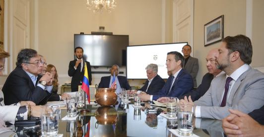 Reunión del presidente Petro con congresistas de Estados Unidos.