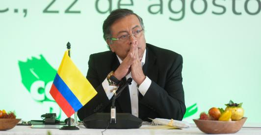 Petro critica referendo promovido por gobernador de Antioquia: “Quiere hacer dos Colombias”