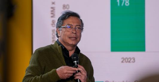 Presidente Petro durante alocución presidencial sobre salud