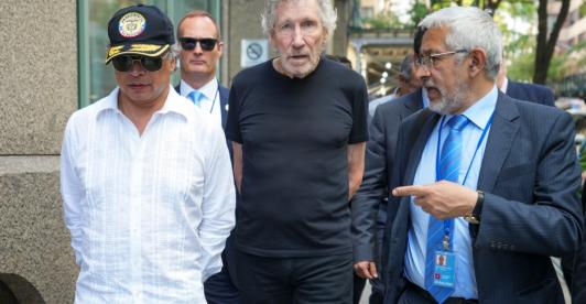 Presidente Petro y Roger Waters. / Foto: Presidencia.