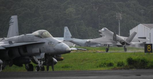 Cazas F-35 de EE.UU sobrevuelan Puerto Rico. / Foto: AFP.