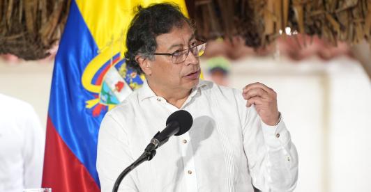 Petro responde a Duque: TLC con Estados Unidos está "suspendido de facto" por aranceles