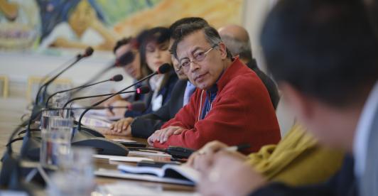 Petro afirma haber pagado $100 billones de deuda de Duque y critica al Banco de la República