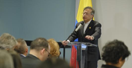Petro denuncia existencia del "cartel de Bogotá" y revela trama de corrupción